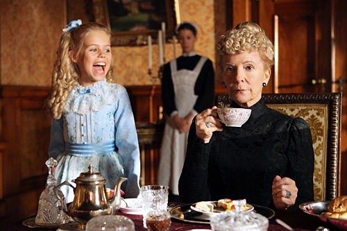 Philippa Schöne und Christiane Hörbiger in "DIE KLEINE LADY" - Regie und Kamera: Gernot Roll